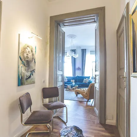 Dolcevita 2 Bedroom *