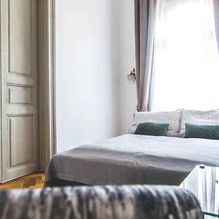 Dolcevita 2 Bedroom Budapest