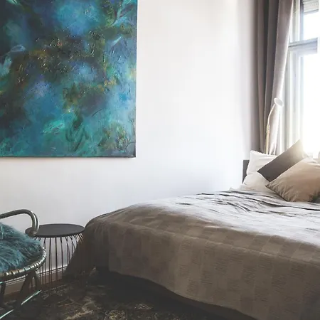 Dolcevita 2 Bedroom Apartment Budapest
